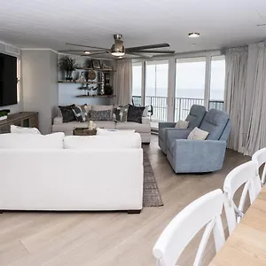 Apartment New - 3br 3ba Corner Beachfront - 2024 Remodel - 3 Pools, Tiki Hut, Gym, Tennis, Panama City Beach